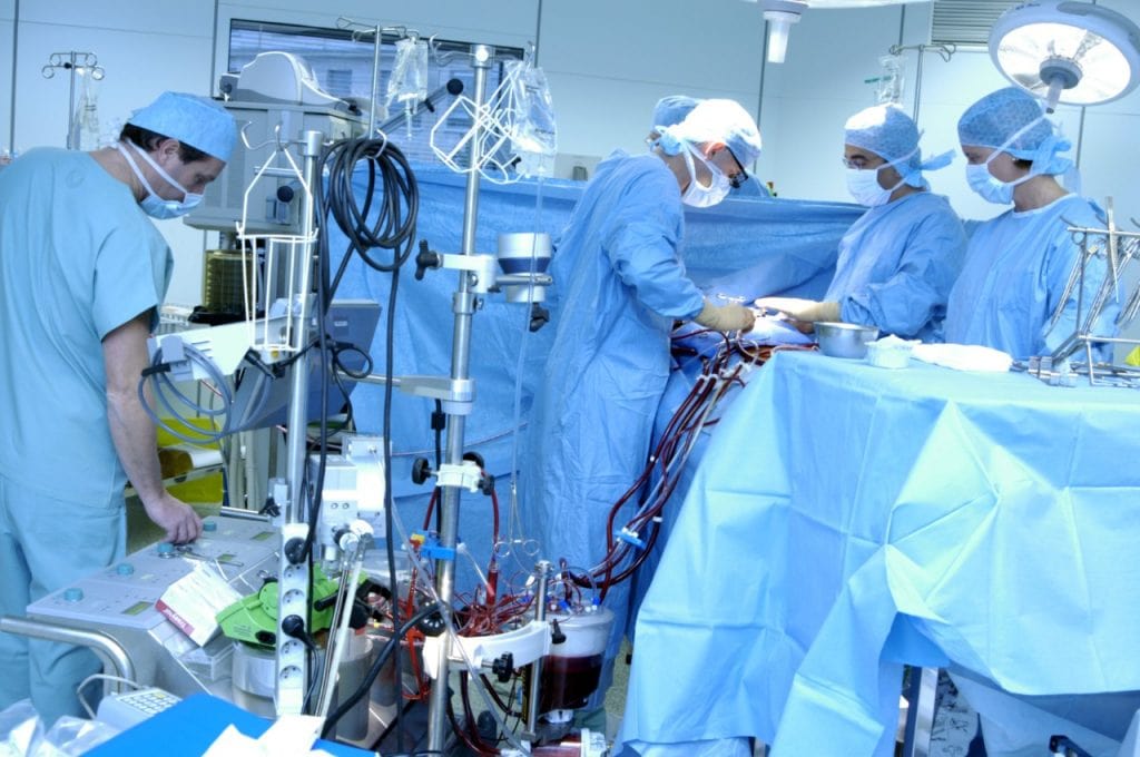 Opération chirurgie cardiaque